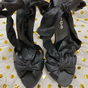Bebe satin tie heels. Sz 7